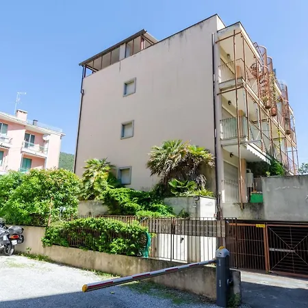 Altido Apt For 4, With Private Rooftop Terrace And View Apartment